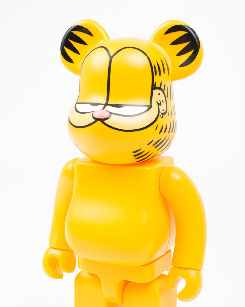 garfield bearbrick 100