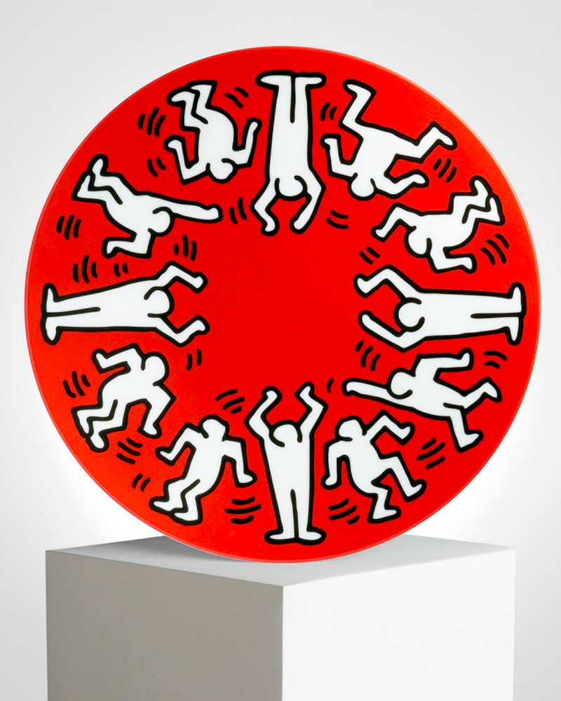 LIGNE BLANCHE Keith HARING "White on Red" porcelain plate CAKH15