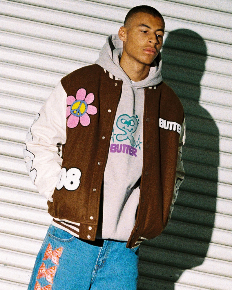 Comprar online Butter Goods WORLD PEACE VARSITY JACKET Nigra Mercato