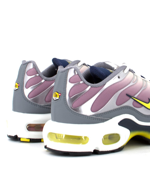 NIKE W AIR MAX PLUS FN8007-500