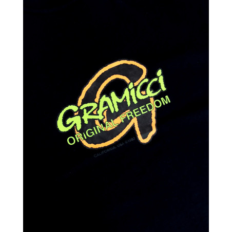 camiseta de manga corta gramicci de color negro