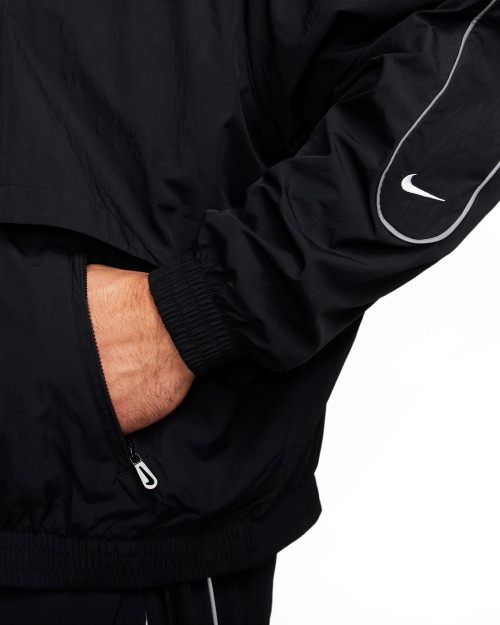 NIKE SOLO SWOOSH WOVEN JACKET FB8622-010