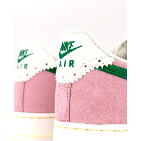 Nike AIR FORCE 1 07 LV8 FV9346-100