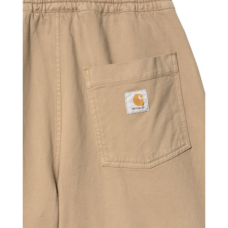 pantalon corto de carhartt wip color beige