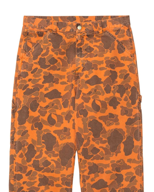 pantalones carhartt wip de camuflaje naranja