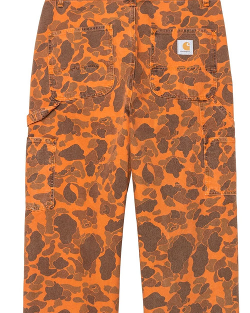 pantalones carhartt wip de camuflaje naranja