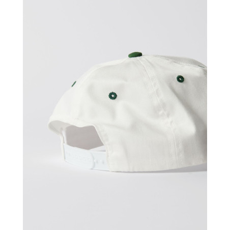 gorra parra de color blanco