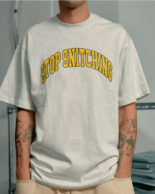 camiseta damage snitching gris