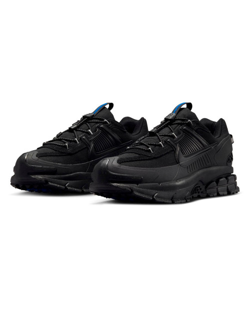 zapatillas nike vomero roam color negro