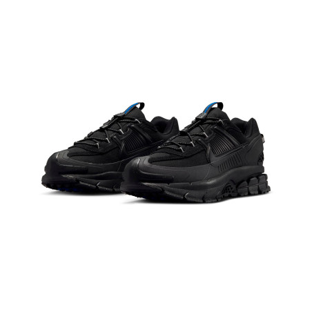 zapatillas nike vomero roam color negro