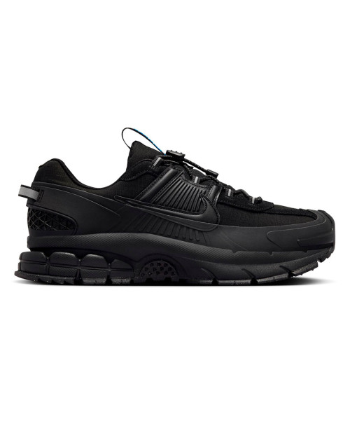 zapatillas nike vomero roam color negro