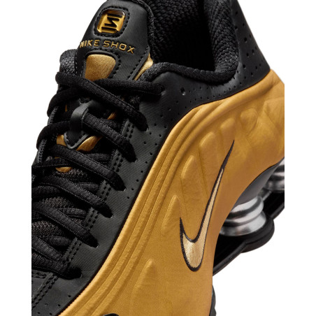 zapatillas nike shox doradas