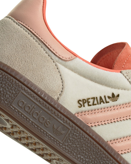 zapatillas adidas handball spezial para mujer color marron y coral