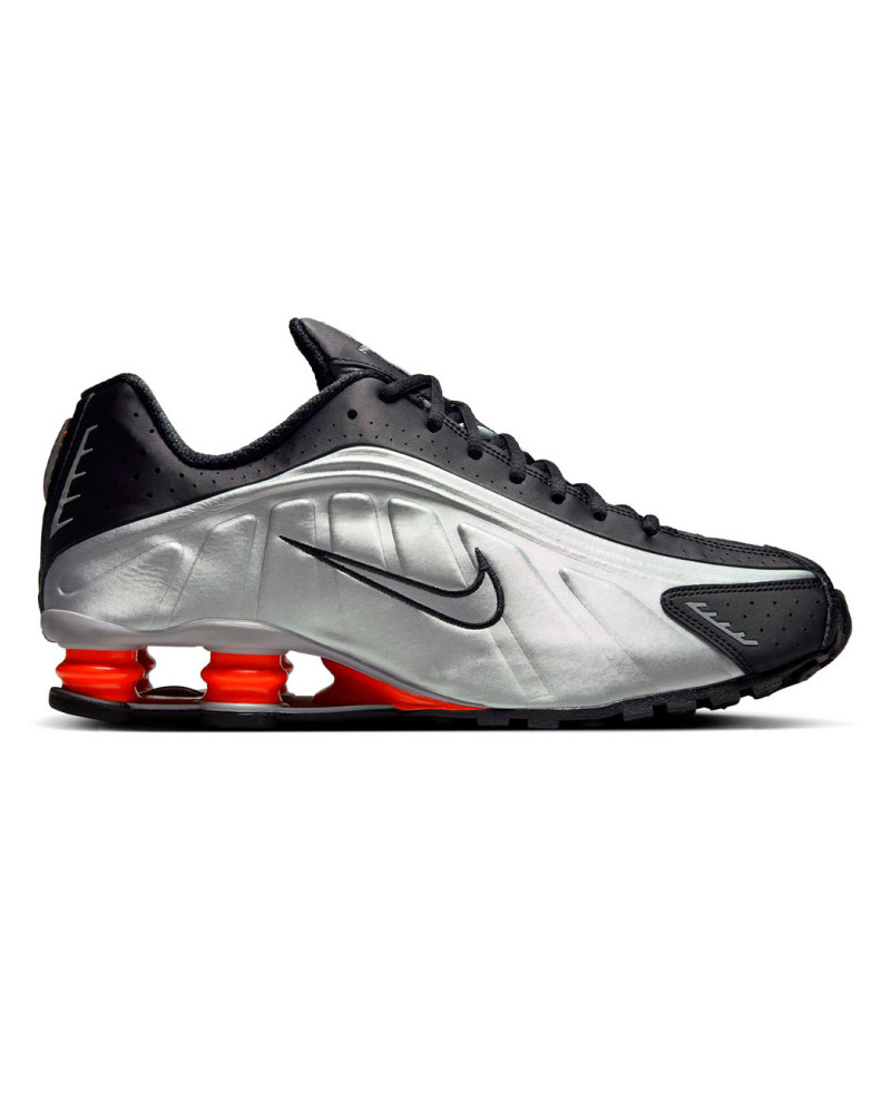 nike shox r4 plateadas y negras con muelles rojos