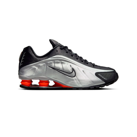 nike shox r4 plateadas y negras con muelles rojos