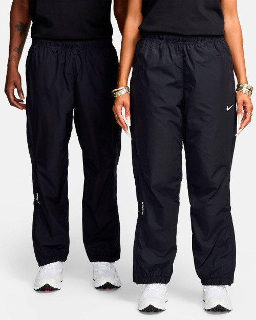 pantalon de chandal nylon drake nocta x nike negro