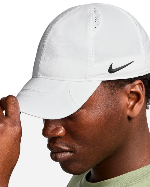 gorra drake nocta x nike color blanco