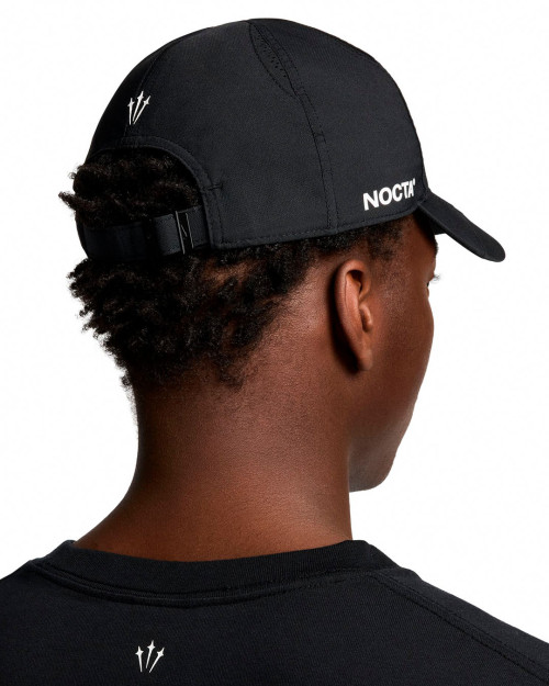 gorra drake nocta x nike color negro