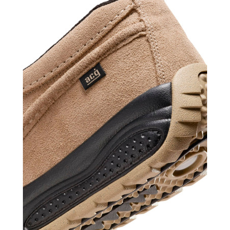 mocasin nike acg beige con cremallera