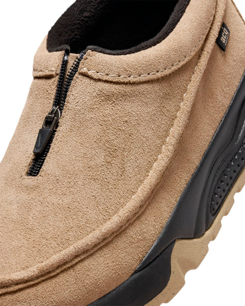 mocasin nike acg beige con cremallera