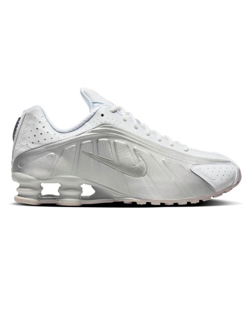 NIKE SHOX R4