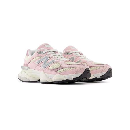 zapatillas new balance 9060 rosas y blanco de mujer