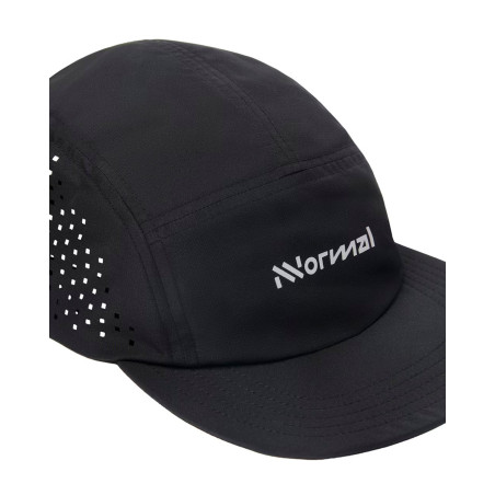 gorra de trail running NNormal color negro