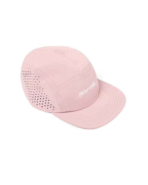 gorra de trail running NNormal color rosa