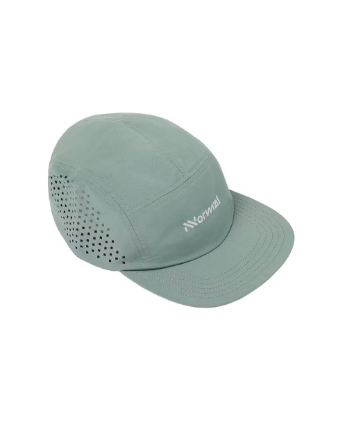 gorra de trail running NNormal color verde