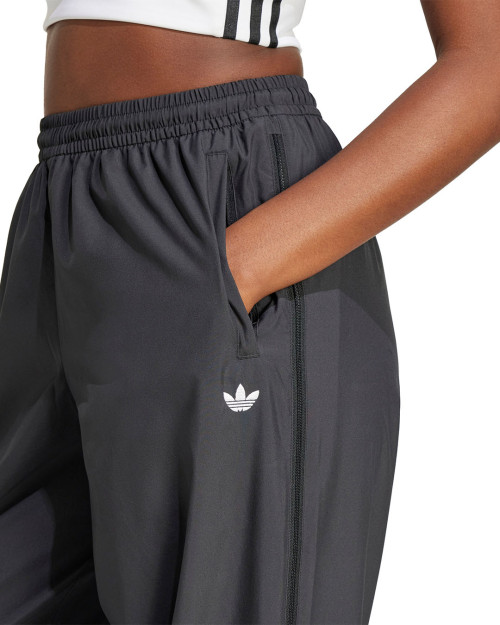 pantalon de chandal adidas color negro de mujer