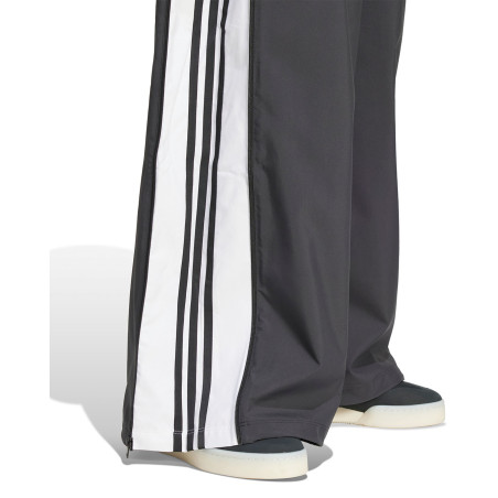 pantalon de chandal adidas color negro de mujer