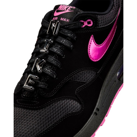 zapatillas nike air max 1 negras y rosas de san valentin