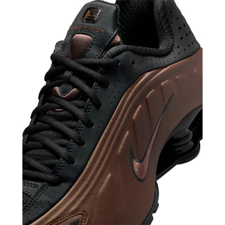 zapatillas nike shox r4 marrones y negras