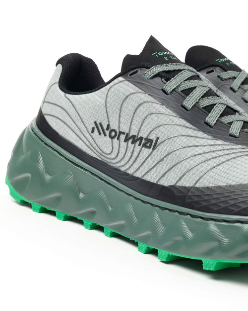 zapatillas nnormal tomir 2 de trail verdes