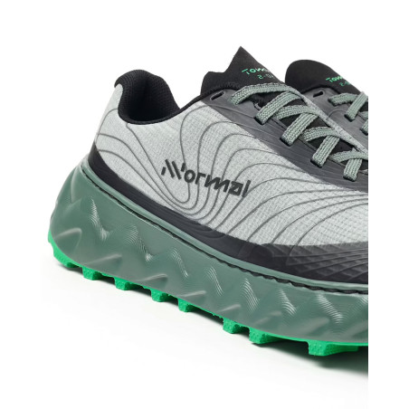 zapatillas nnormal tomir 2 de trail verdes