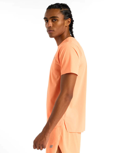 camiseta de running de new balance color naranja