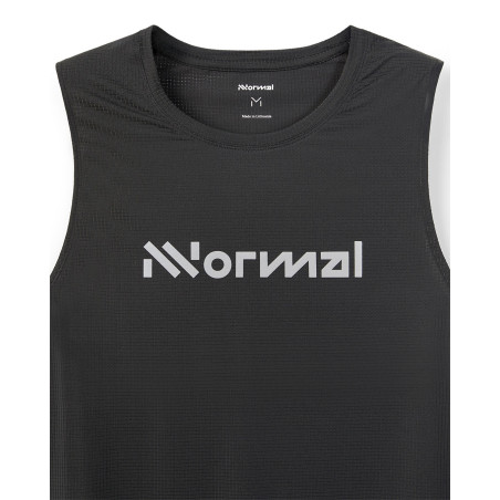 camiseta NNormal de running de tirantes color negro