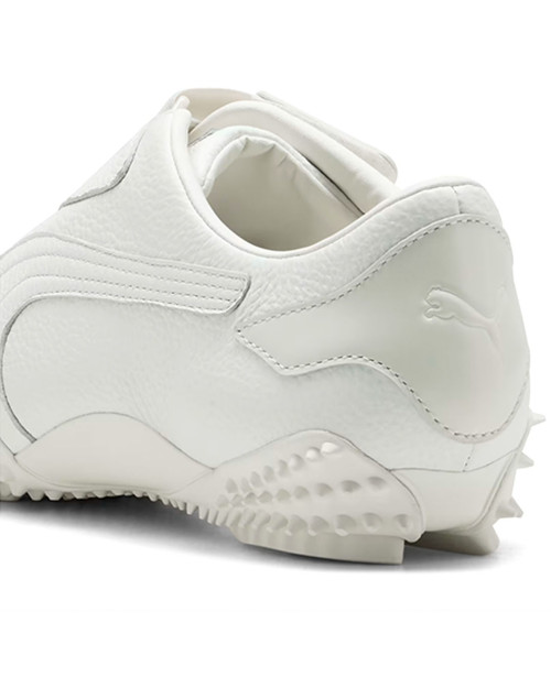 zapatillas puma mostro de piel color crema