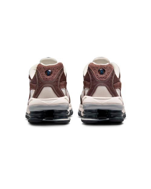 zapatillas nike shox ride 2 color marron y crema