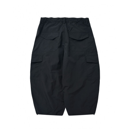 pantalon cargo balloon de nylon frizmworks color negro