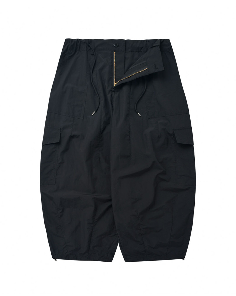 pantalon cargo balloon de nylon frizmworks color negro