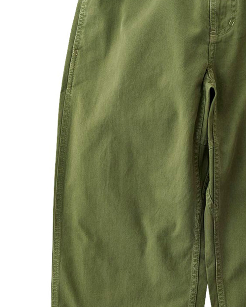 pantalon gramicci color verde oliva