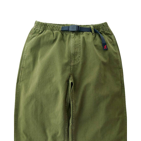 pantalon gramicci color verde oliva