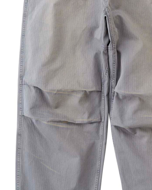 pantalon desgastado gramicci berkley color gris