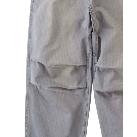 pantalon desgastado gramicci berkley color gris