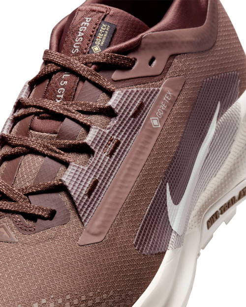 zapatillas nike pegasus trail 5 gore-tex marrones