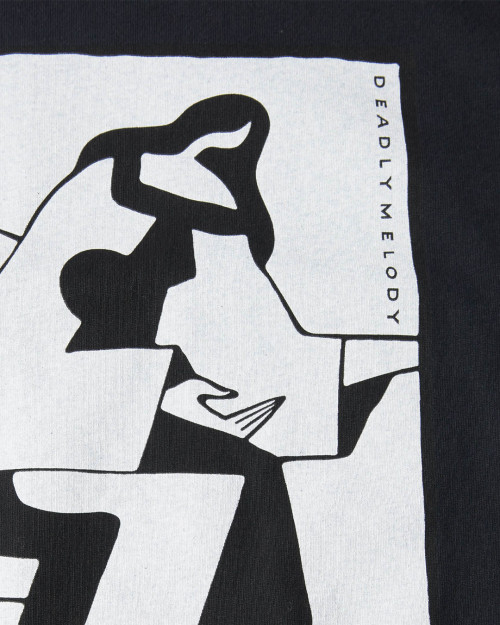 camiseta de parra de color negro
