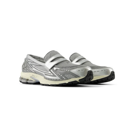 mocasines zapatillas new balance 1906 loafer plateados