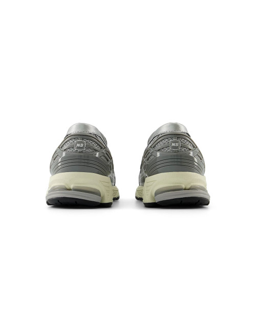 mocasines zapatillas new balance 1906 loafer plateados