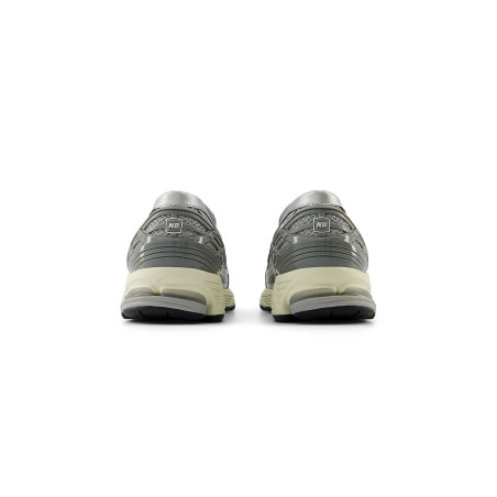 mocasines zapatillas new balance 1906 loafer plateados